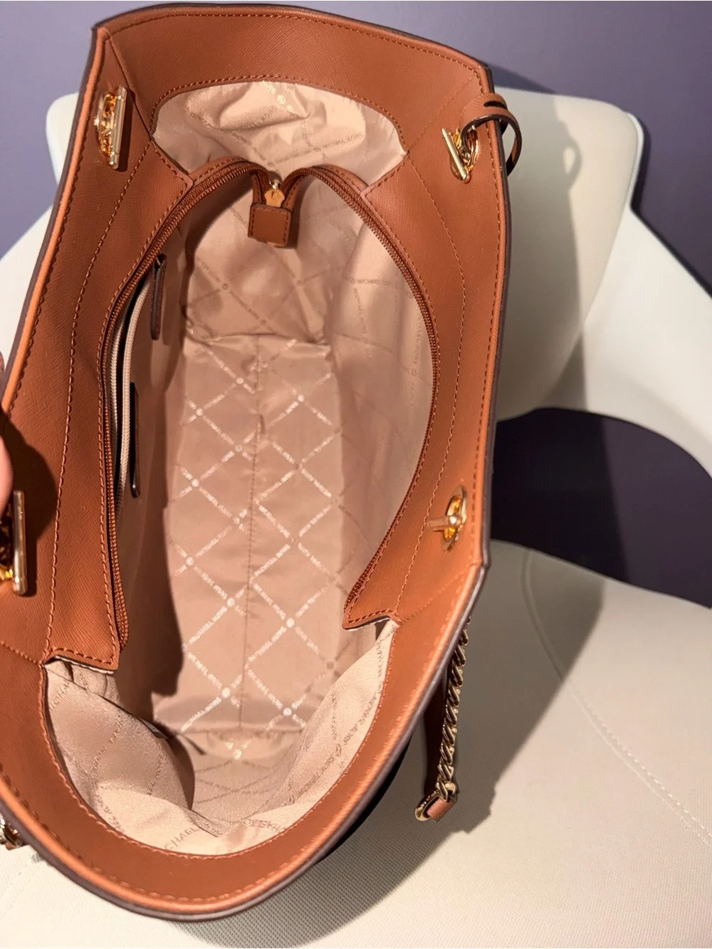Michael Kors no smoking